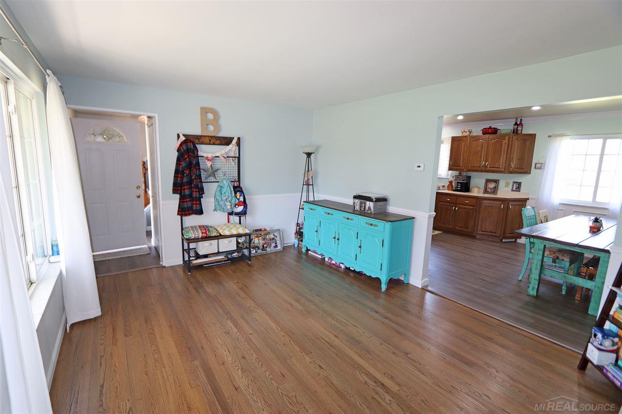 23325 Rochelle Street Macomb, MI 48042 - Photo 30 of 67 50011272-29.JPG