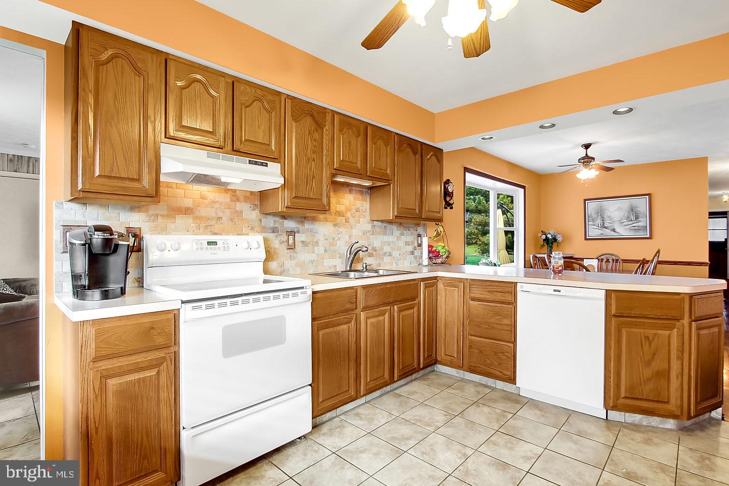 164 Adams Road New Freedom, PA 17349 - Photo 10 of 36