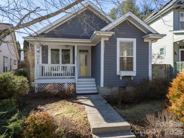 $425,000 | 110 Village Greenway, Flat Rock, NC 28731