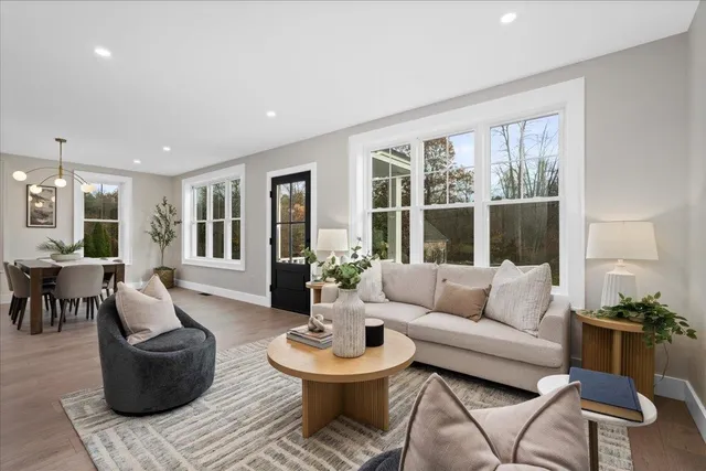 $1,358,000 | 5 Jennifer Drive, Merrimack, NH 03054