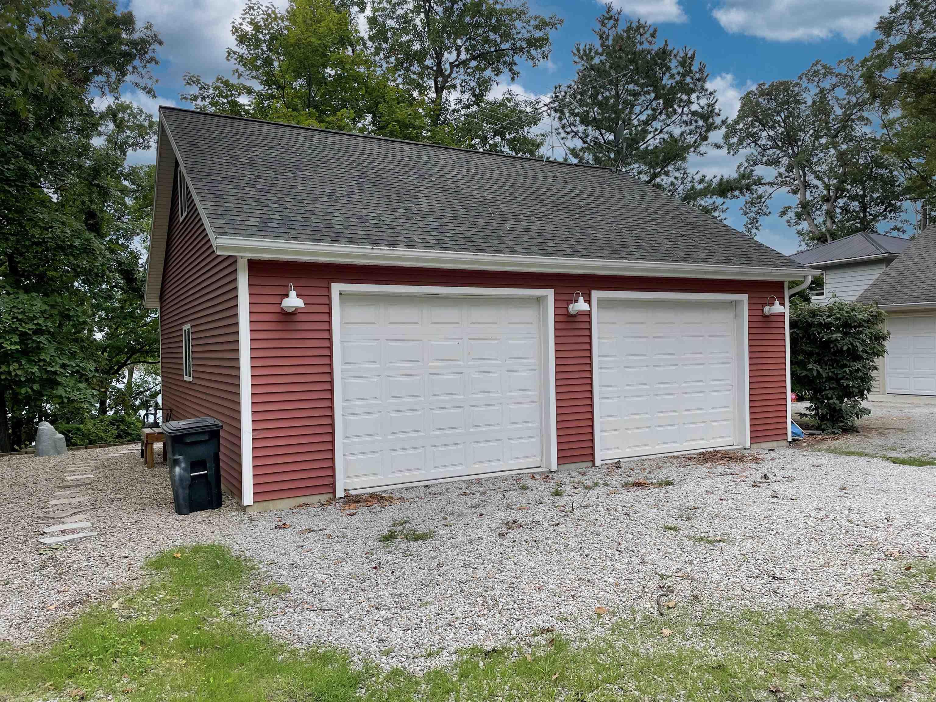 6851 North Kalorama Road Leesburg, IN 46538 - Photo 13 of 36 Gallery Image 13