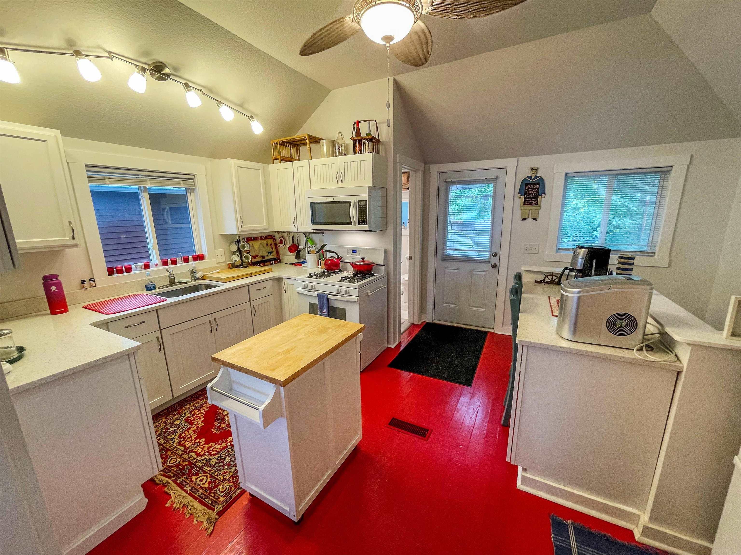 6851 North Kalorama Road Leesburg, IN 46538 - Photo 27 of 36 Gallery Image 27