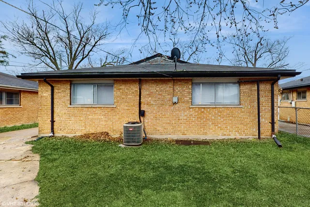 $1,850 | 1317 Mackinaw Avenue, Calumet City, IL 60409