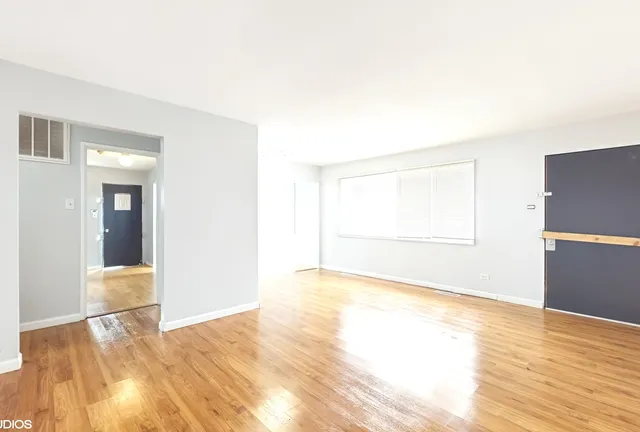 $1,850 | 1317 Mackinaw Avenue, Calumet City, IL 60409