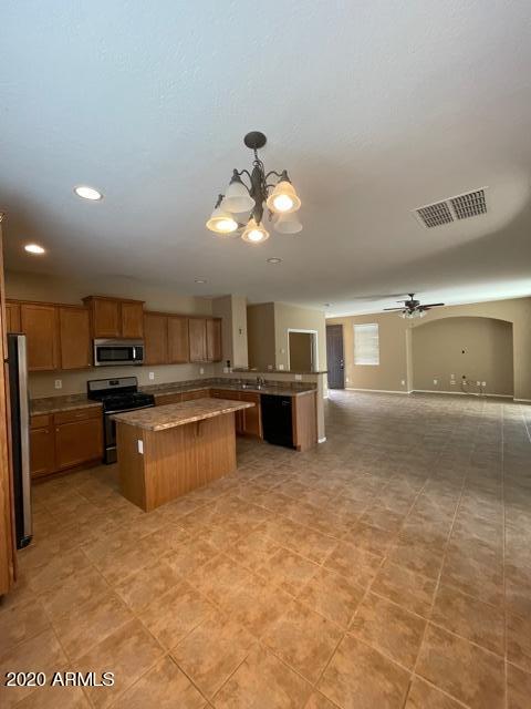 8827 West Payson Road Tolleson, AZ 85353 - Photo 6 of 17 IMG_4569