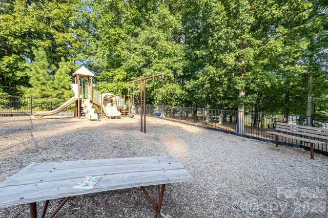 $440,000 | 4424 Bright Road, Charlotte, NC 28214