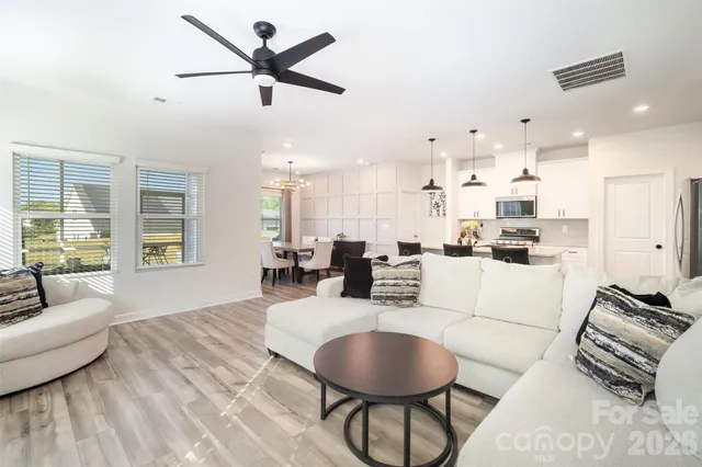 $440,000 | 4424 Bright Road, Charlotte, NC 28214