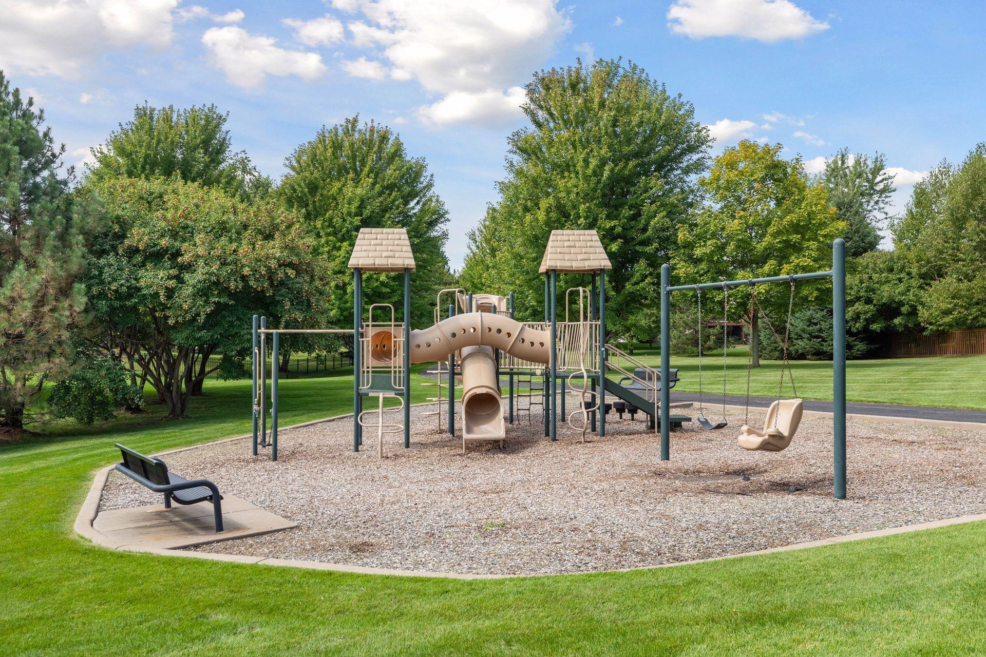 10362 Fox Run Road Woodbury, MN 55129 - Photo 72 of 83 Gallery Image 72