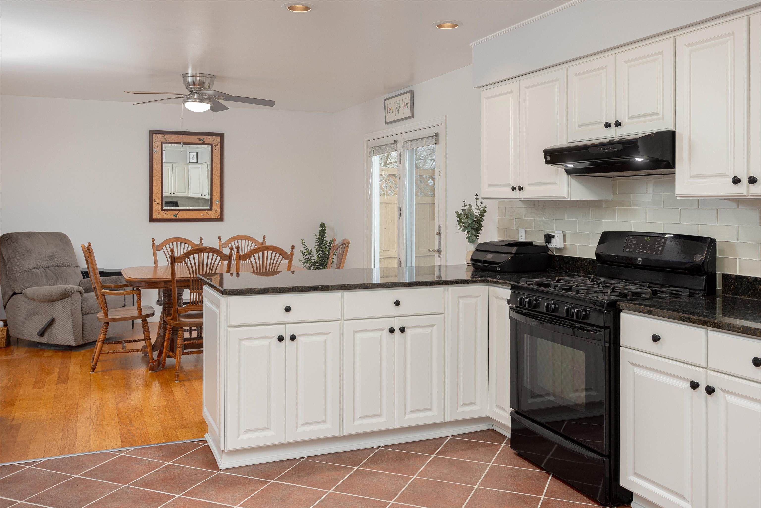 266 Isham Circle Williston, VT 05495 - Photo 16 of 60