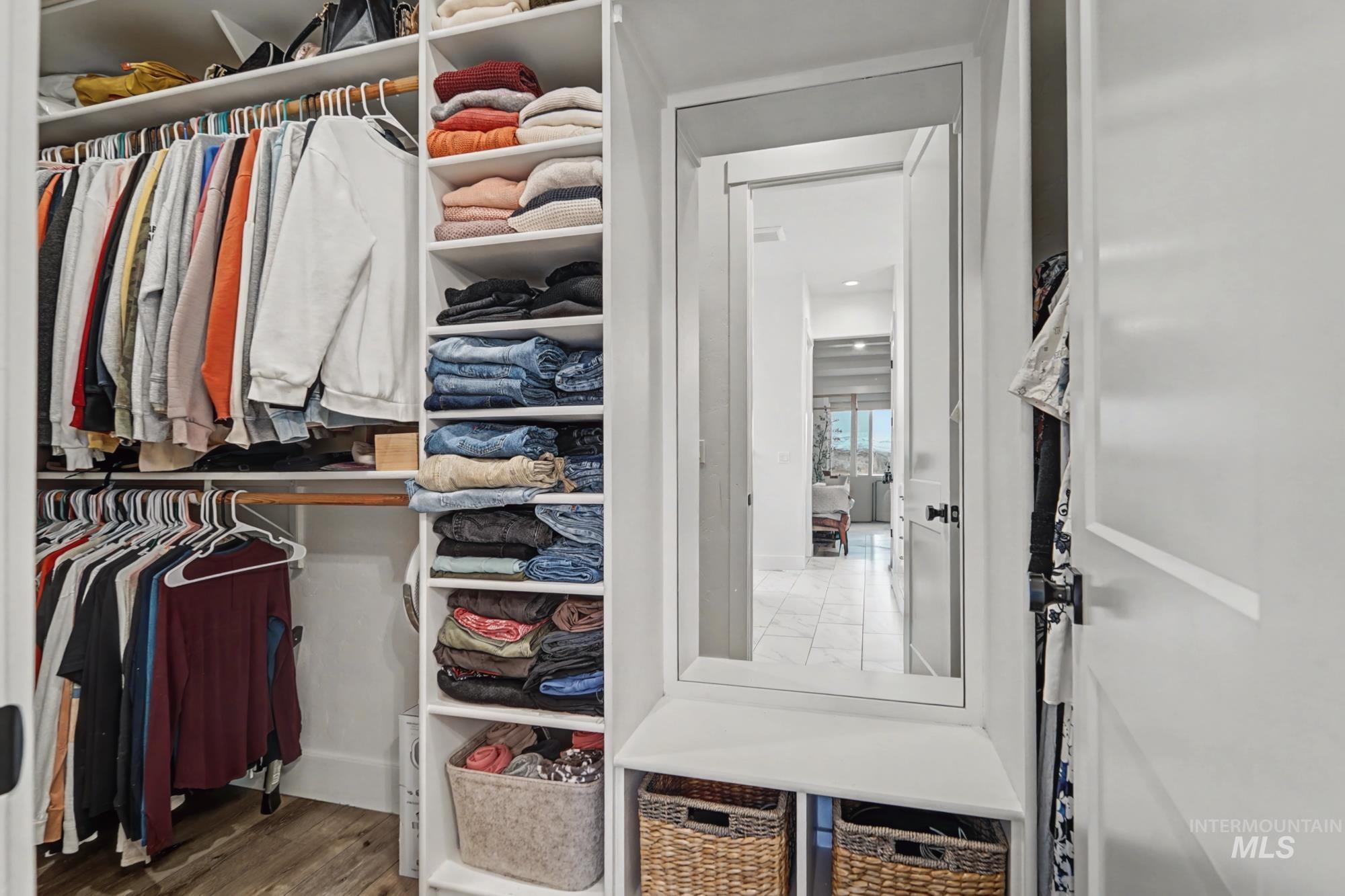 18357 North Burnt Car Way Boise, ID 83714 - Photo 29 of 48 View of walk in closet