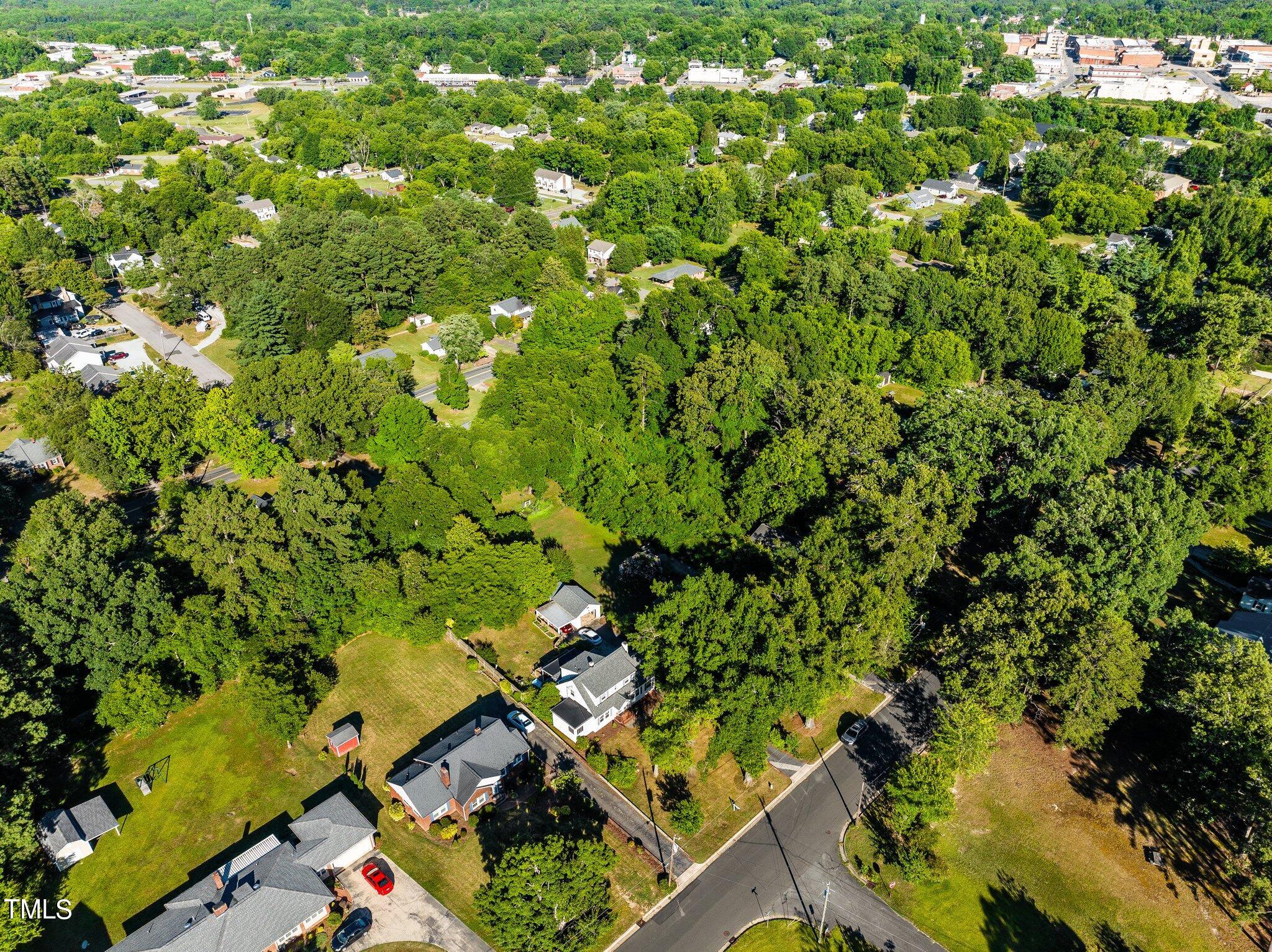 522 Gordon Street Roxboro, NC 27573 - Photo 34 of 40 44-web-or-mls-DJI_20240701180144_0002_D