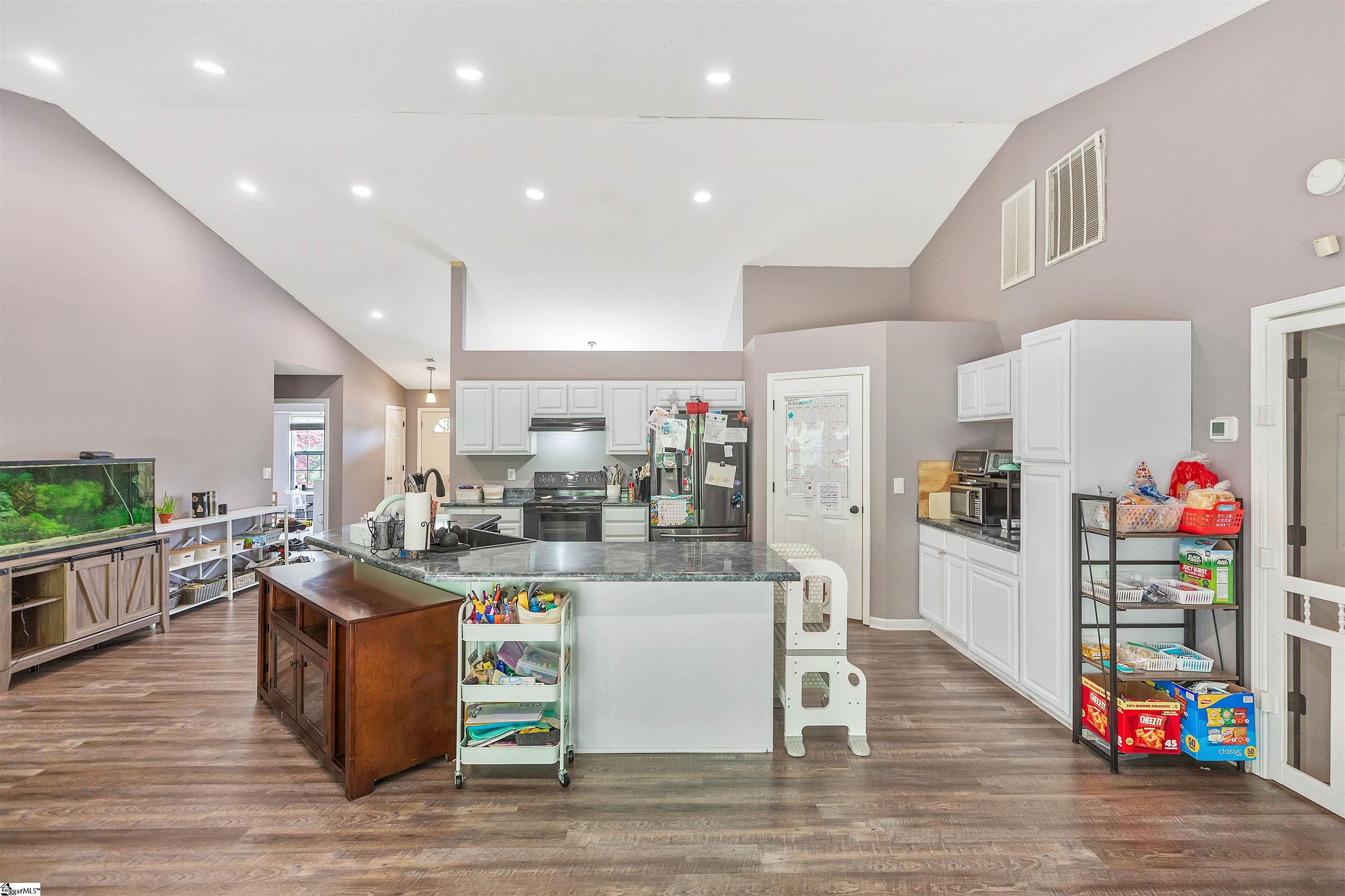 632 Hunters Lane Anderson, SC 29625 - Photo 4 of 25