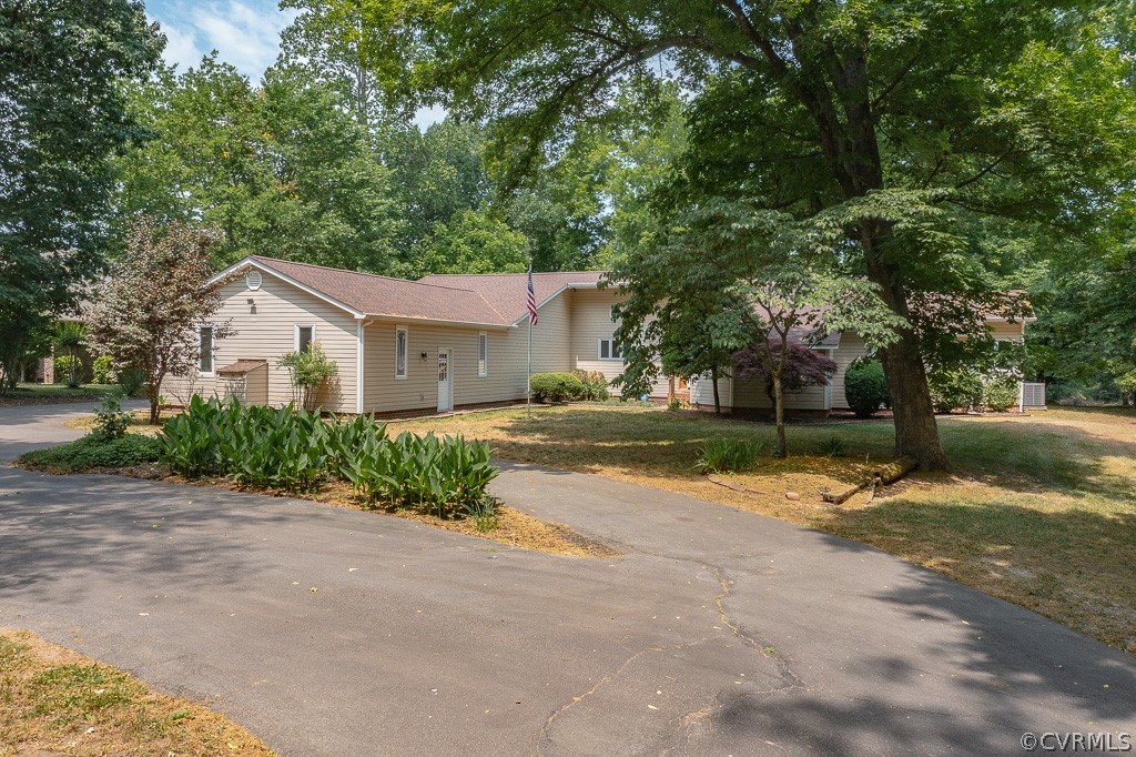 2676 River Run Road Prince George, VA 23875 - Photo 4 of 50 Gallery Image 4