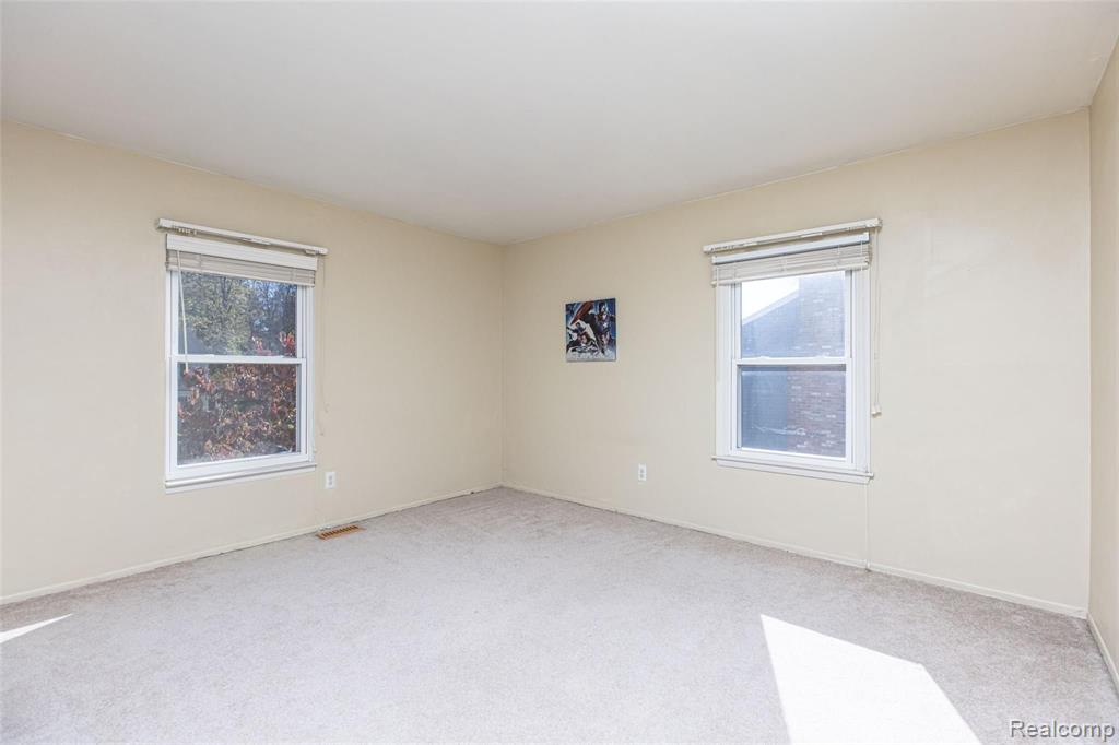 1197 Whispering Knoll Lane Rochester Hills, MI 48306 - Photo 16 of 24