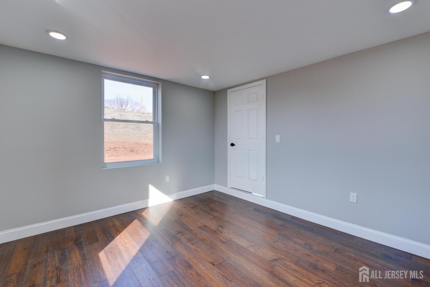 1061 River Road Piscataway, NJ 08854 - Photo 13 of 36 Gallery Image 13