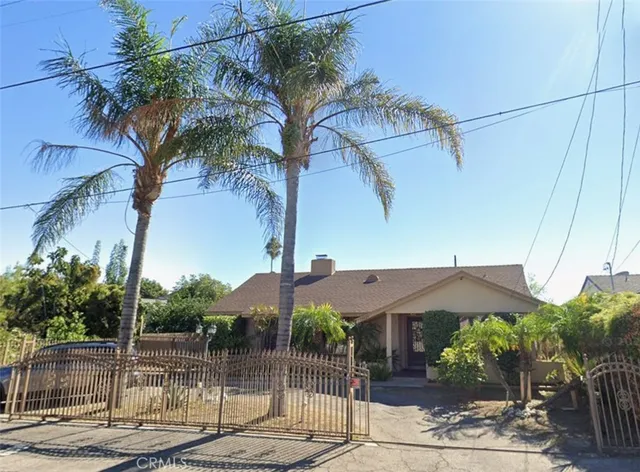 $4,600 | 13824 Valerio Street, Van Nuys, CA 91405