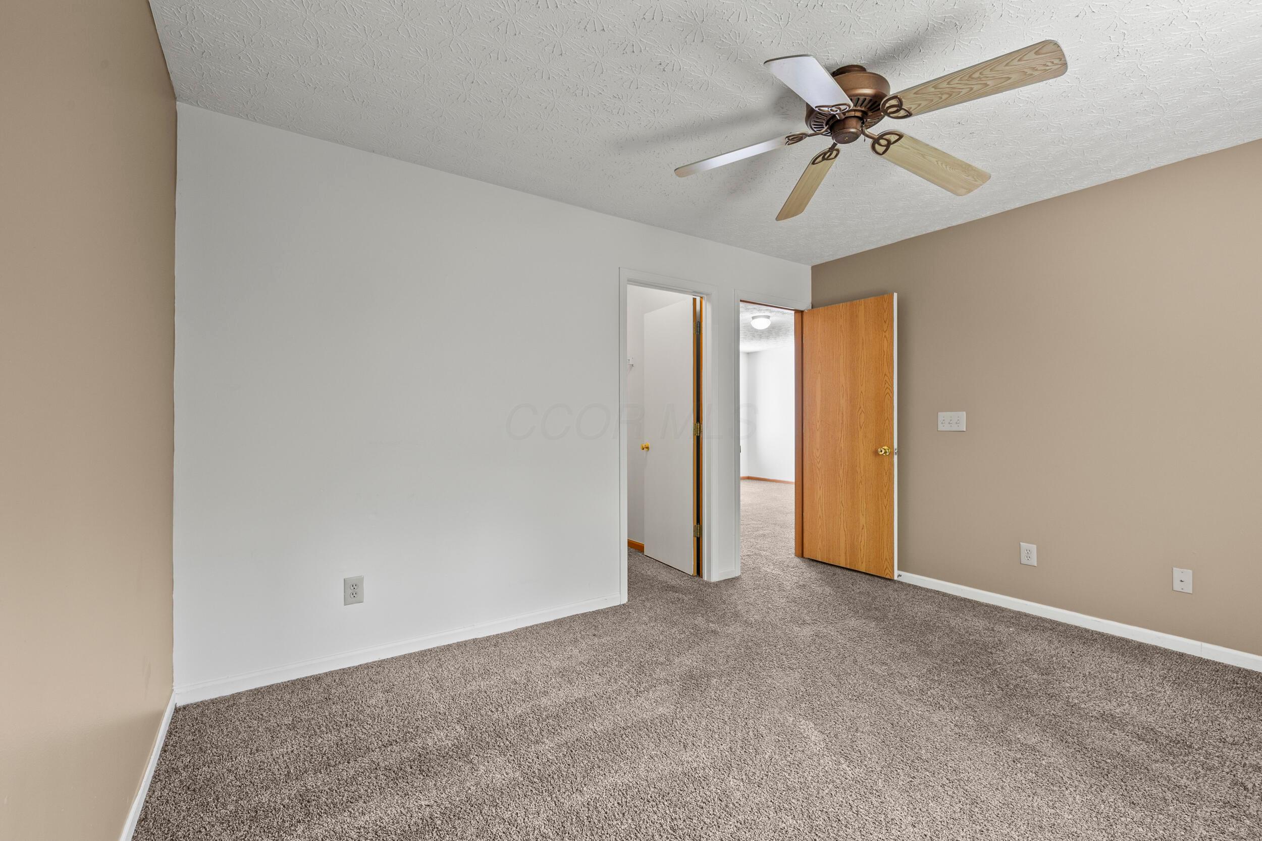 2077 Waymont Road Columbus, OH 43229 - Photo 27 of 27 28_bedroom 3-02