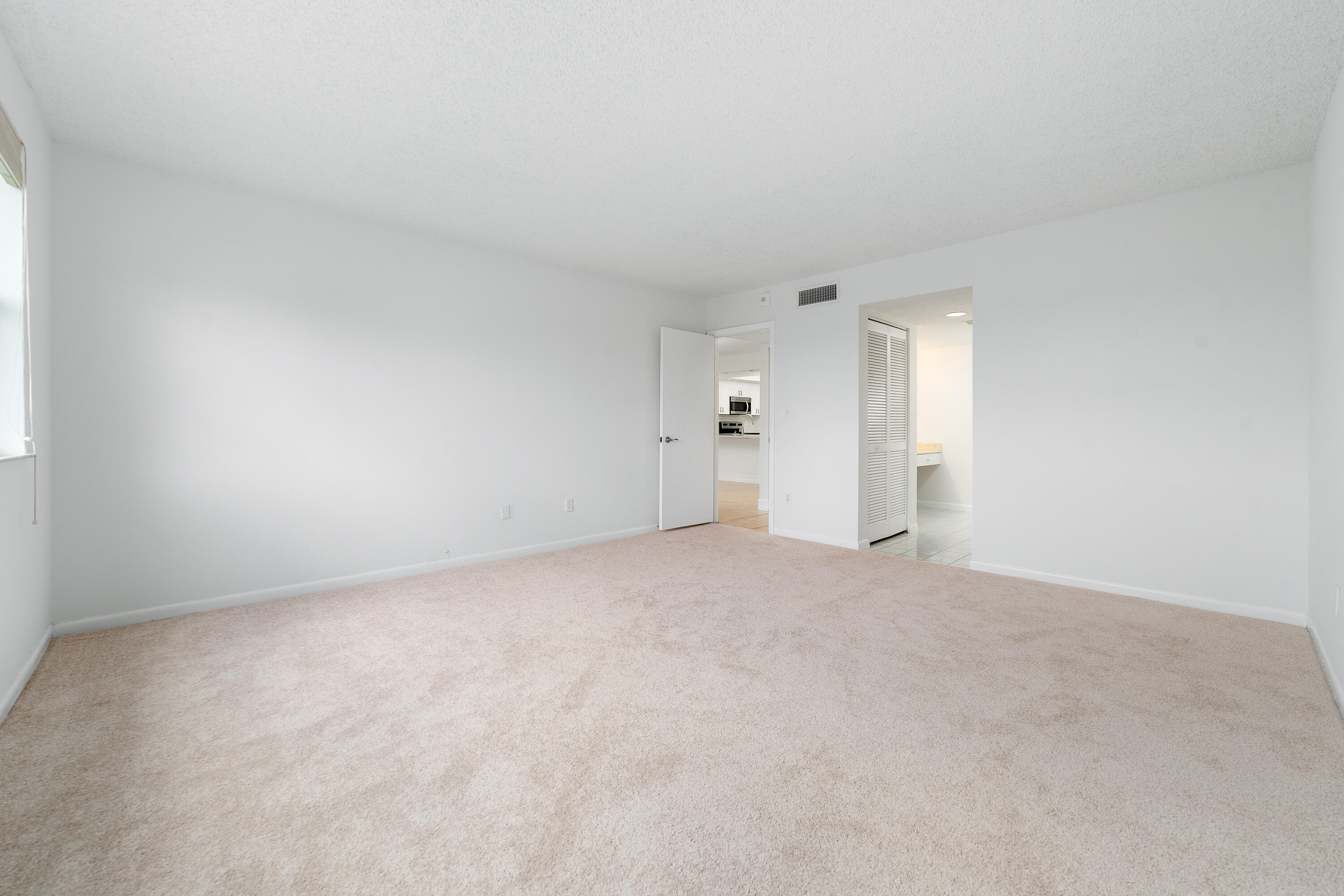 16091 Blatt Boulevard, Unit 302 Weston, FL 33326 - Photo 18 of 38 _DSC0220