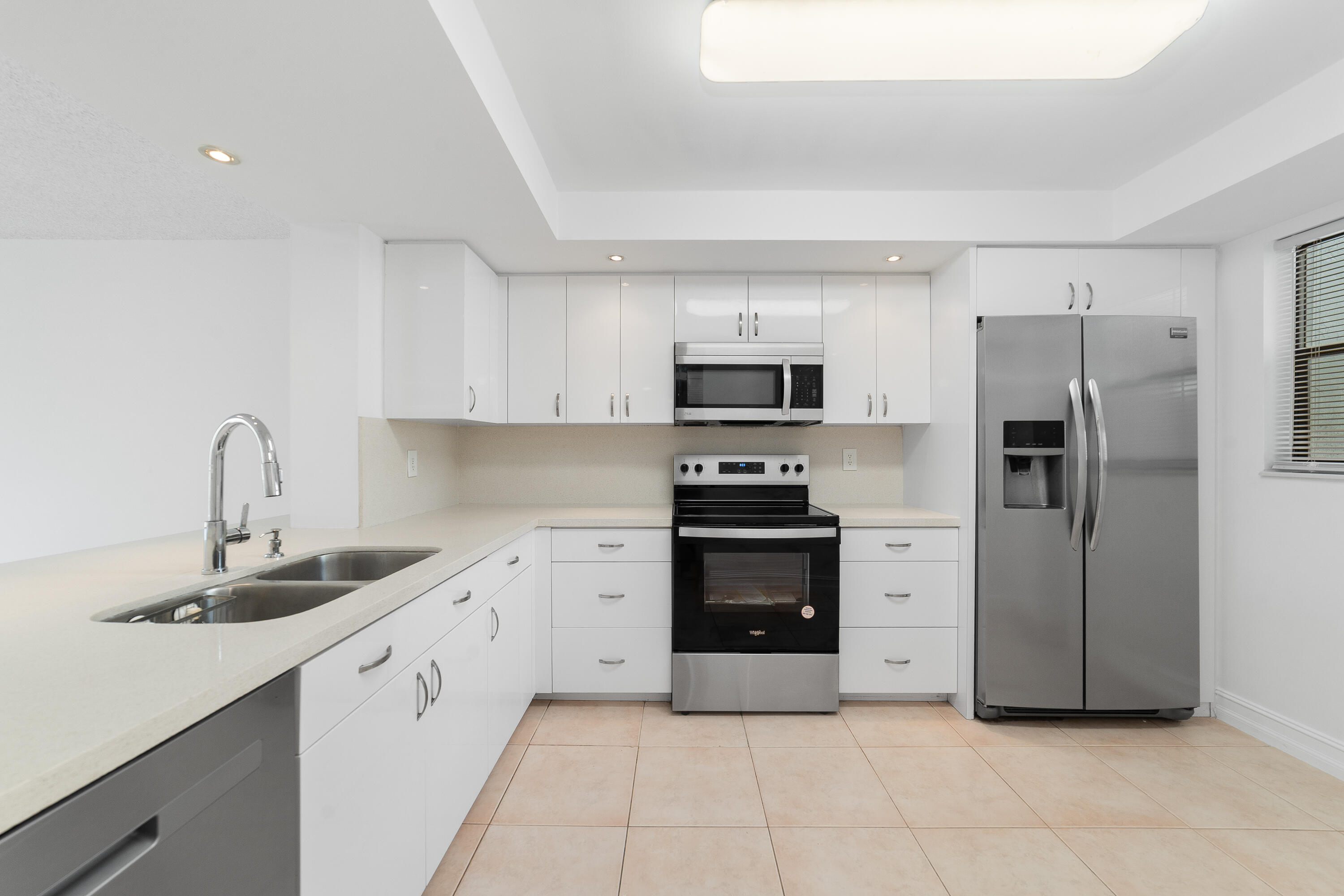 16091 Blatt Boulevard, Unit 302 Weston, FL 33326 - Photo 9 of 38 _DSC0106