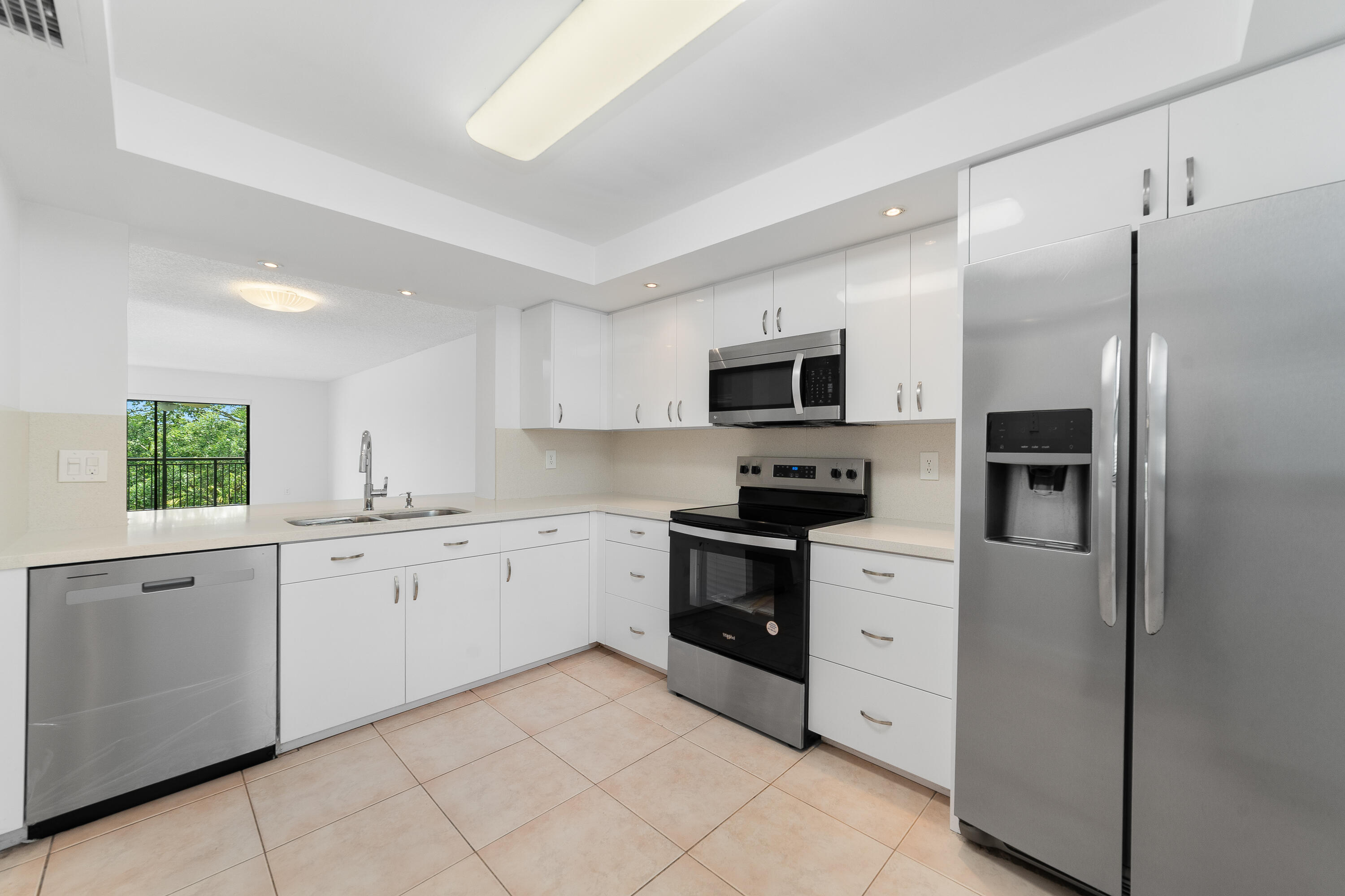 16091 Blatt Boulevard, Unit 302 Weston, FL 33326 - Photo 10 of 38 _DSC0108