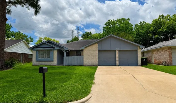 $2,000 | 2015 Adams Street, Missouri City, TX 77489