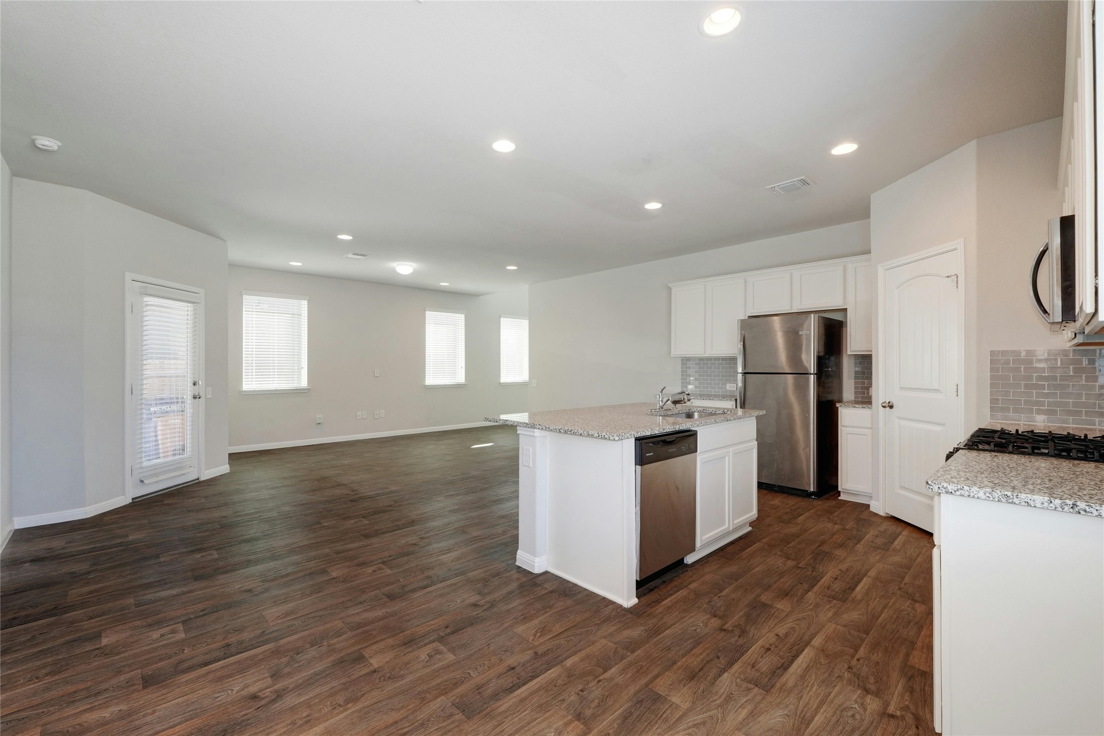 14612 Frankel Loop Pflugerville, TX 78660 - Photo 9 of 26 Gallery Image 9