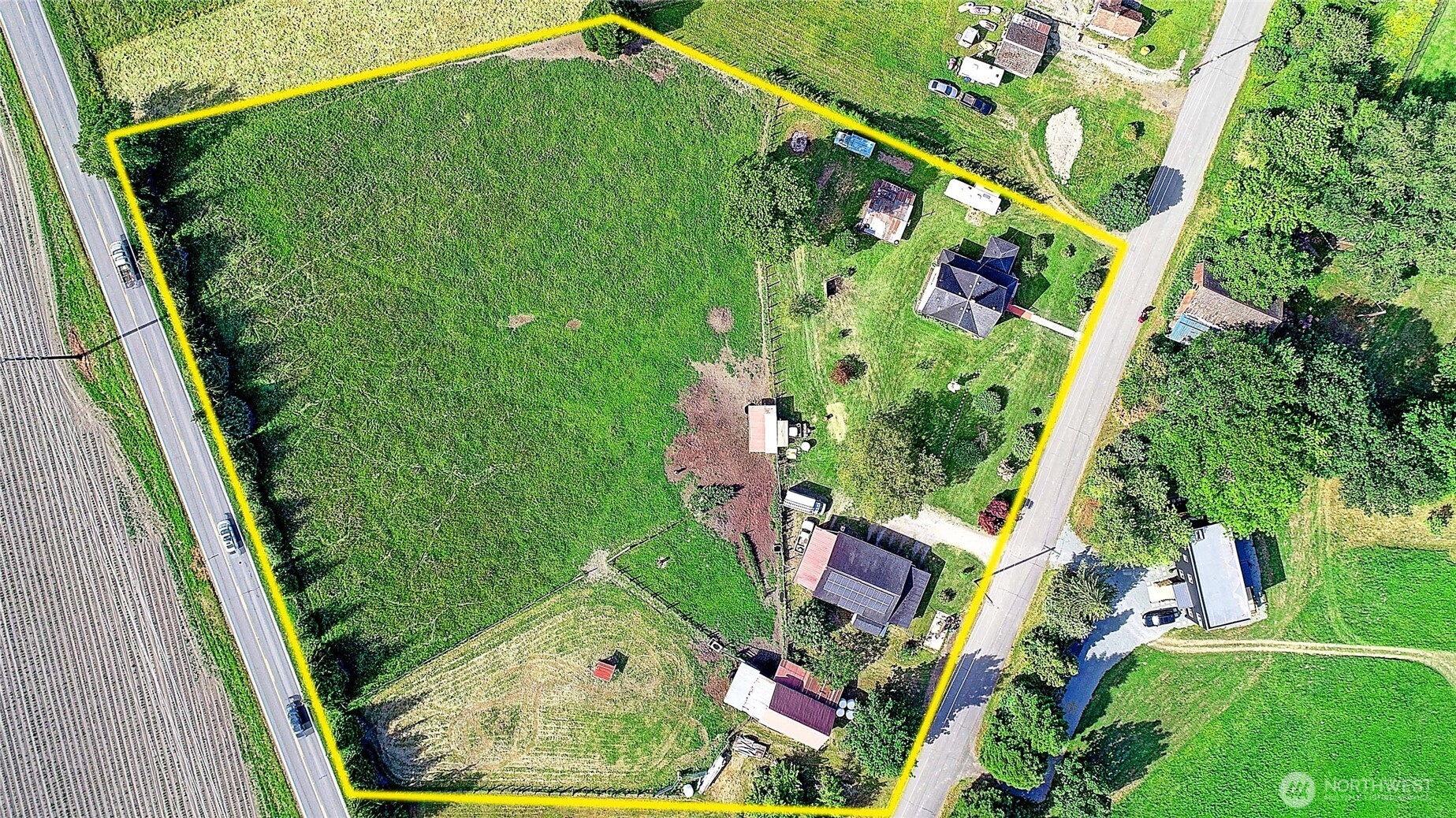 24526 Florence Road Stanwood, WA 98292 - Photo 2 of 39 Gallery Image 2