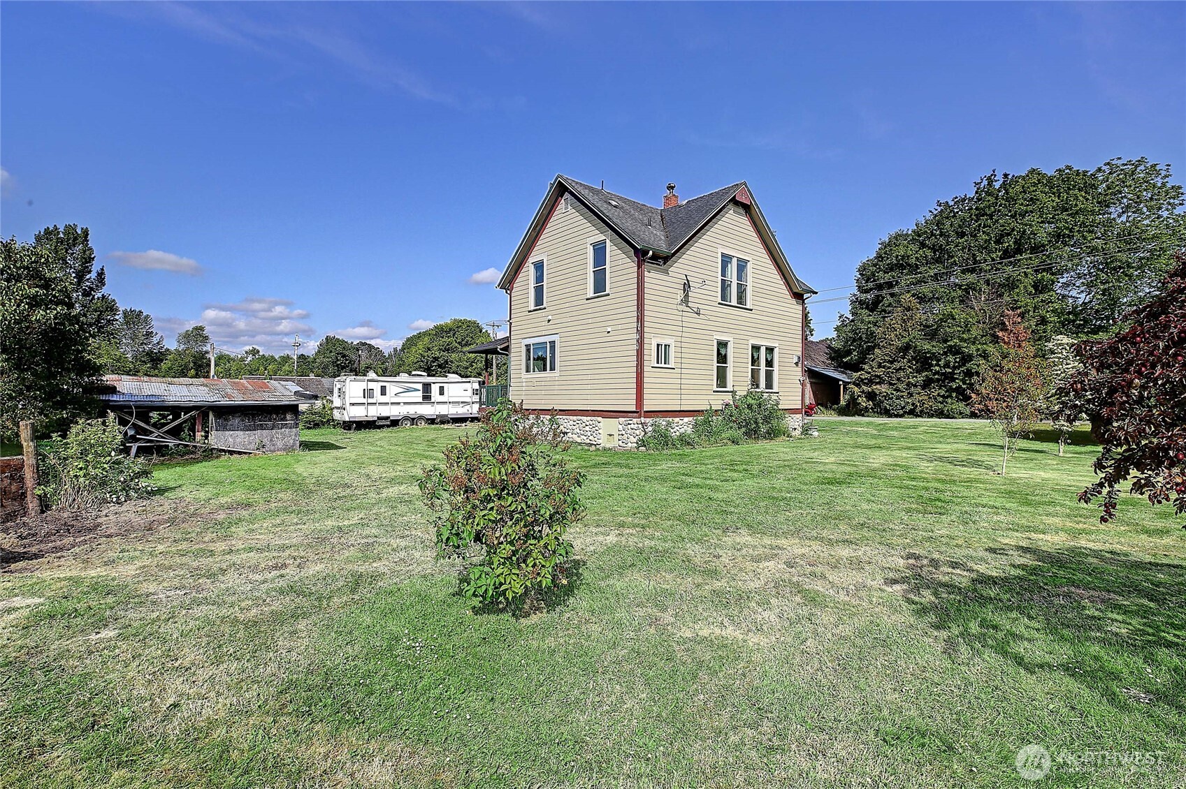 24526 Florence Road Stanwood, WA 98292 - Photo 32 of 39 Gallery Image 32