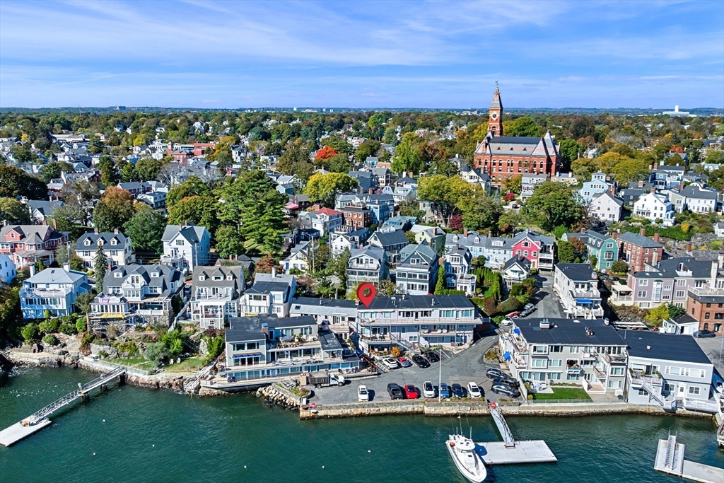 24 Lee Street, Unit B10 Marblehead, MA 01945 - Photo 8 of 33 a city view