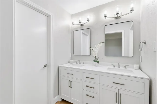 $389,900 | 1118 Woodrow Drive, Lewisville, TX 75067