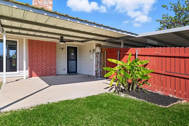 $389,900 | 1118 Woodrow Drive, Lewisville, TX 75067