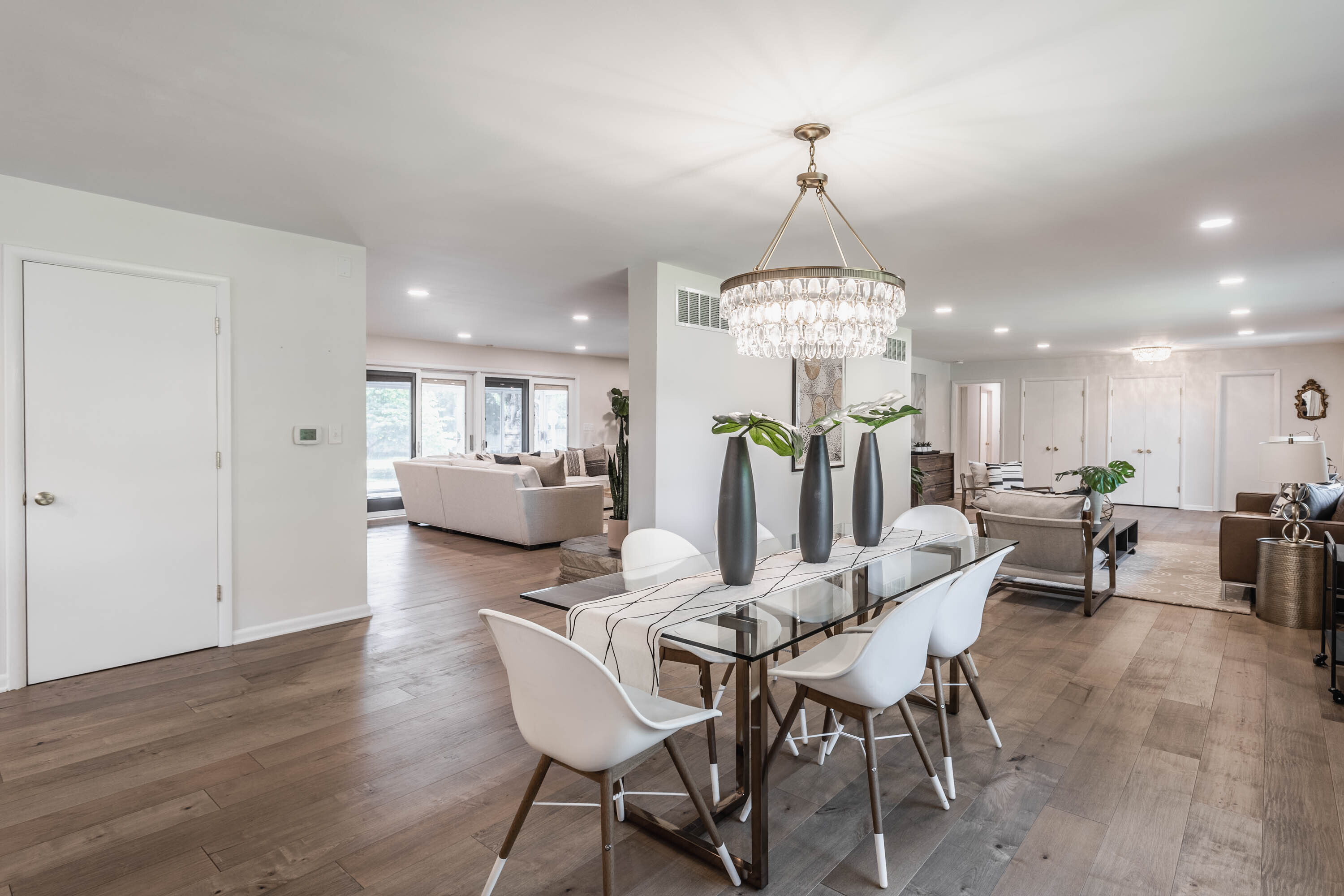 8101 Spring Mill Road Indianapolis, IN 46260 - Photo 14 of 50 Gallery Image 14