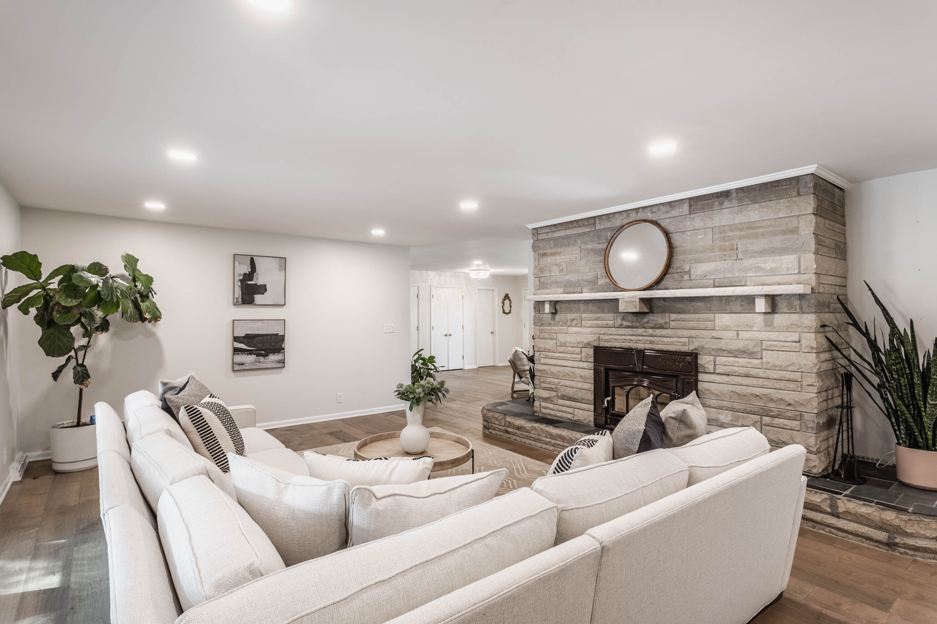 8101 Spring Mill Road Indianapolis, IN 46260 - Photo 19 of 50 Gallery Image 19