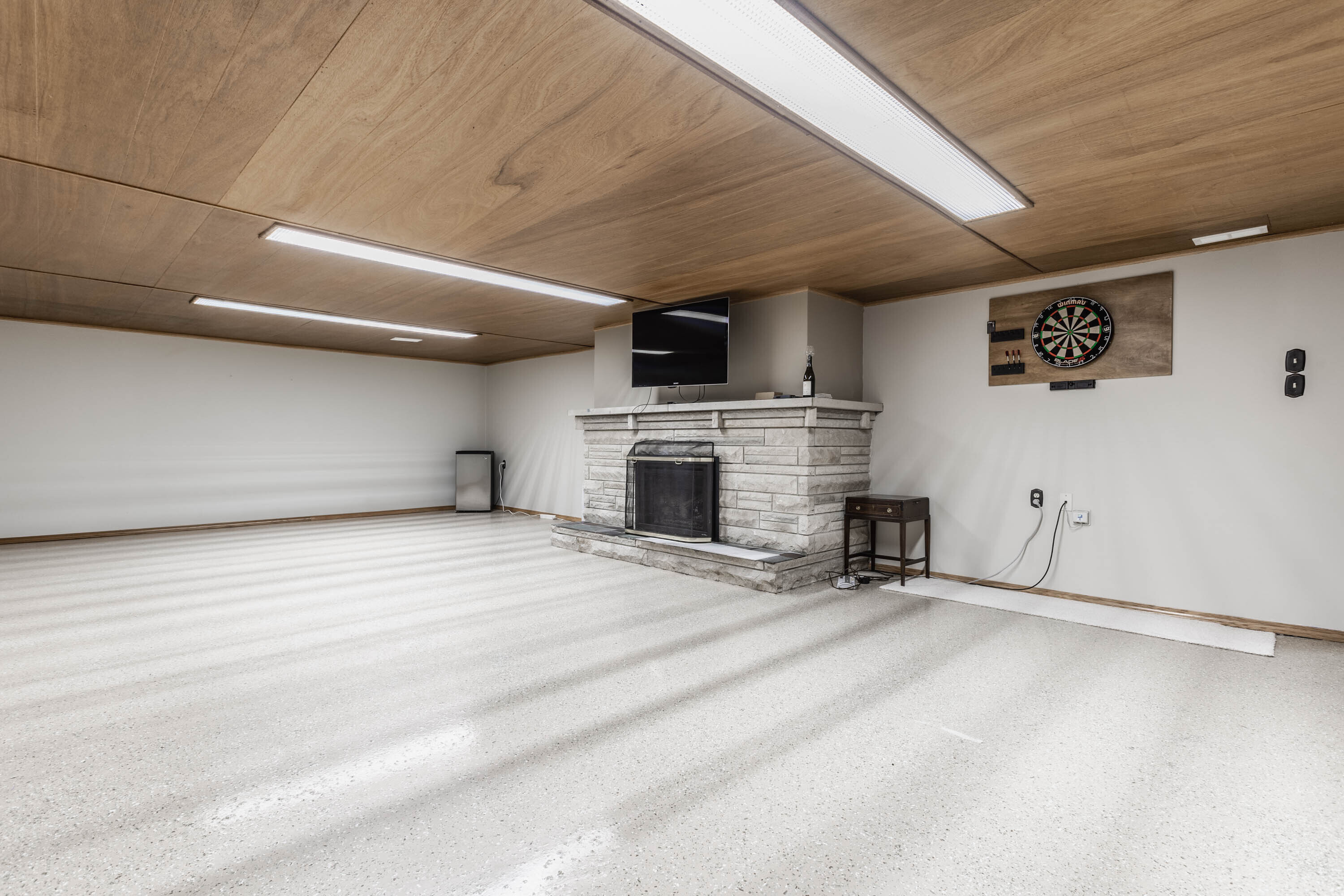 8101 Spring Mill Road Indianapolis, IN 46260 - Photo 35 of 50 Gallery Image 35