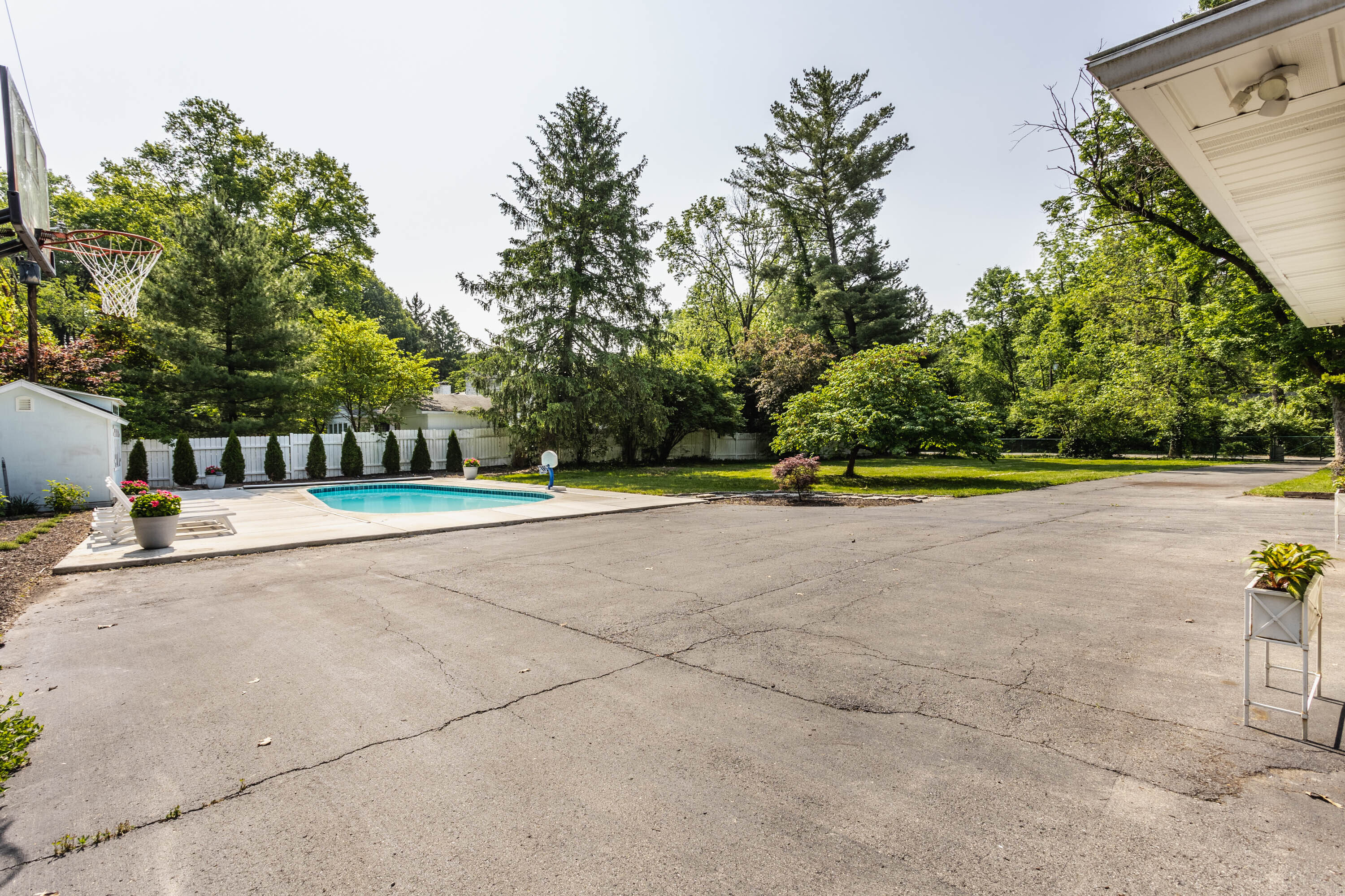 8101 Spring Mill Road Indianapolis, IN 46260 - Photo 44 of 50 Gallery Image 44