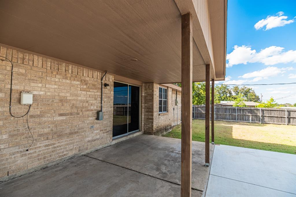 108 Gettysburg Drive Comanche, TX 76442 - Photo 35 of 39