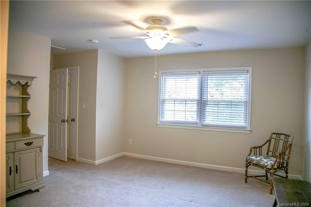 4417 Simsbury Road Charlotte, NC 28226 - Photo 23 of 42
