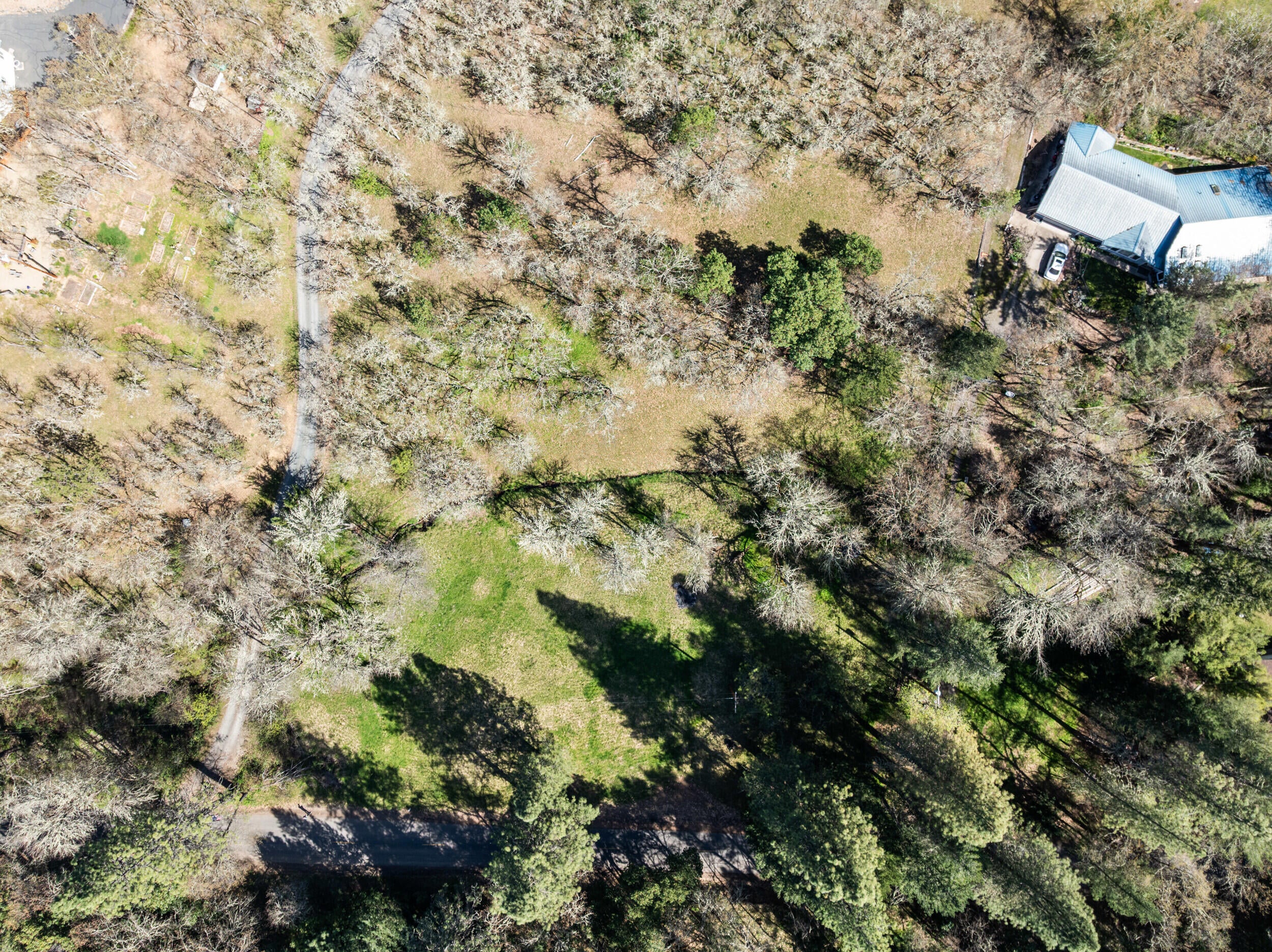 1237 Daisy Creek Road Jacksonville, OR 97530 - Photo 19 of 31 1237-daisy-creek-rd-dr-01