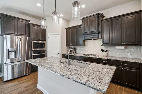 $374,000 | 388 Rise Lane, Montgomery, TX 77316
