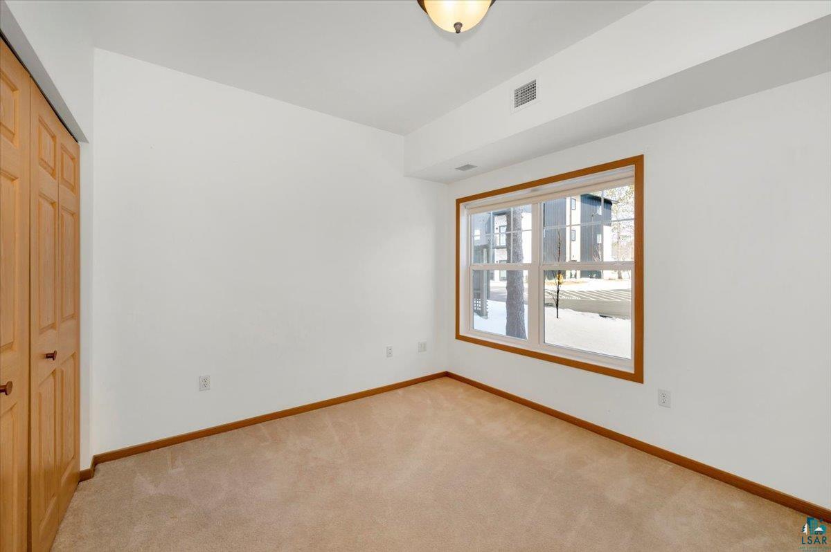 4042 Haines Road, Unit 110 Duluth, MN 55811 - Photo 15 of 30 Bedroom 2