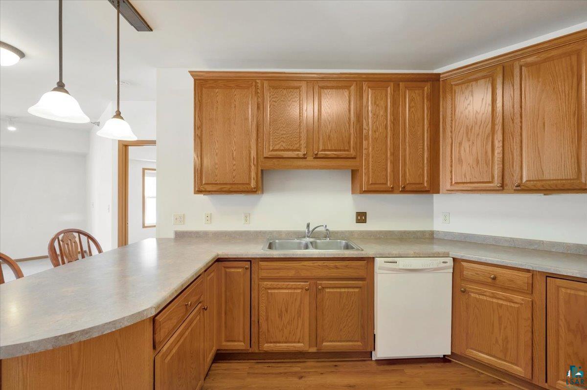 4042 Haines Road, Unit 110 Duluth, MN 55811 - Photo 18 of 30 Kitchen