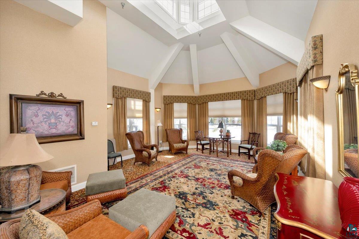 4042 Haines Road, Unit 110 Duluth, MN 55811 - Photo 27 of 30 Sitting area