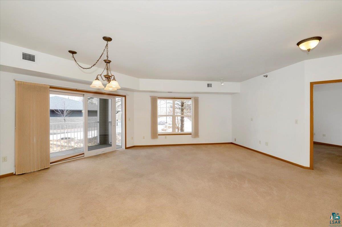 4042 Haines Road, Unit 110 Duluth, MN 55811 - Photo 8 of 30 Gallery Image 8