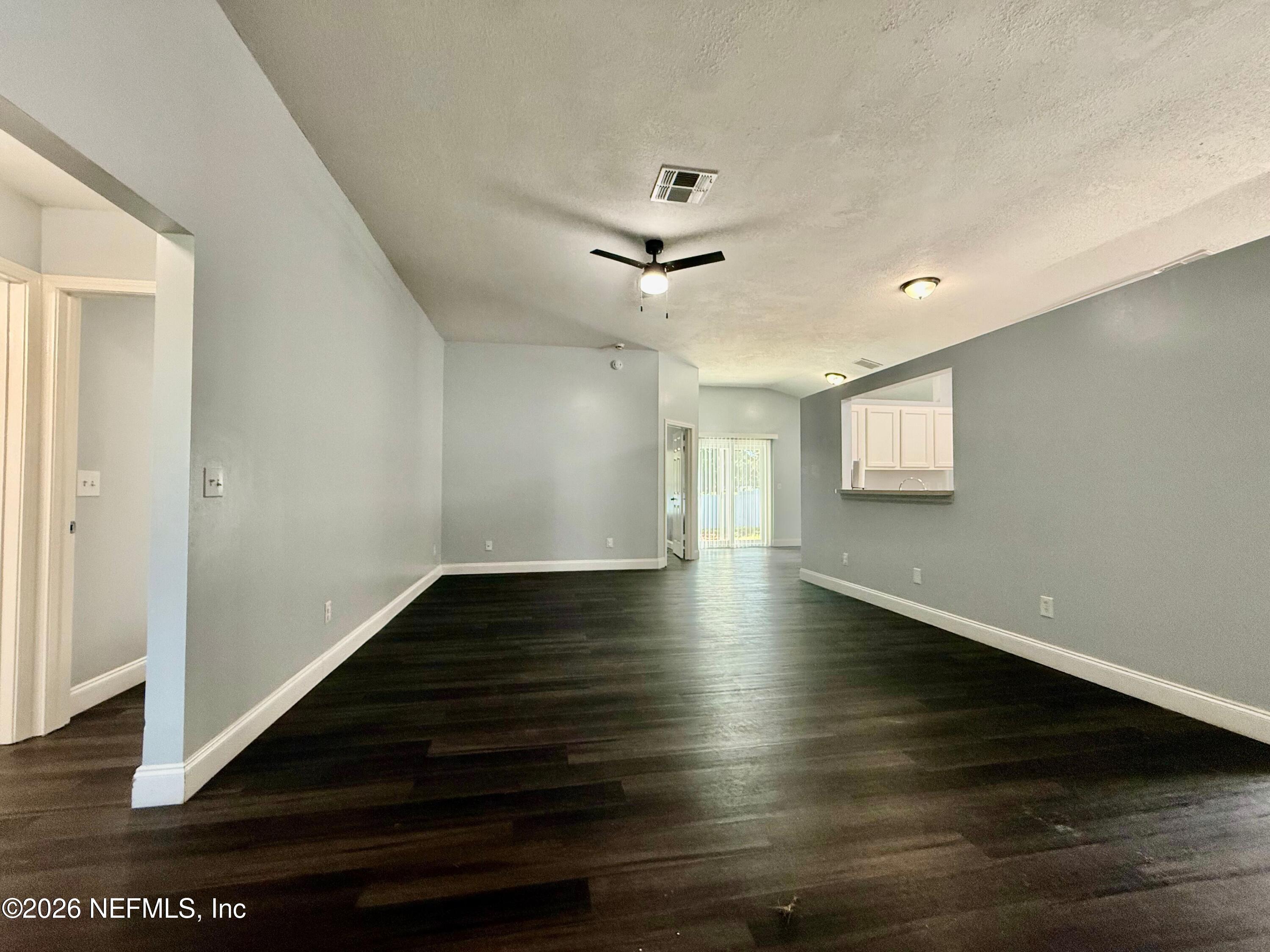 6841 Ridgeview Avenue Jacksonville, FL 32244 - Photo 3 of 26 IMG_3588