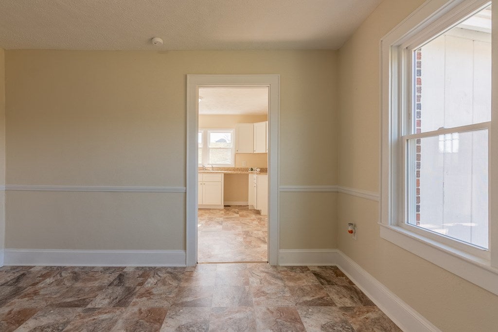 2989 Hebron Road Galax, VA 24333 - Photo 27 of 75 Gallery Image 27