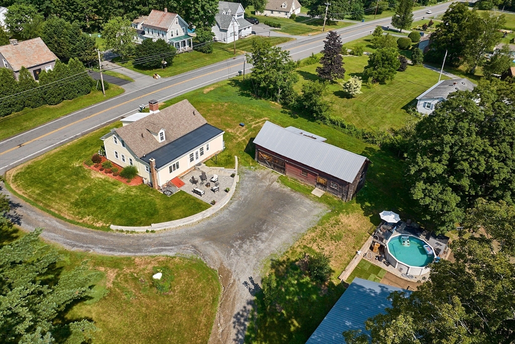 971 Bernardston Road Greenfield, MA 01301 - Photo 2 of 42 Gallery Image 2