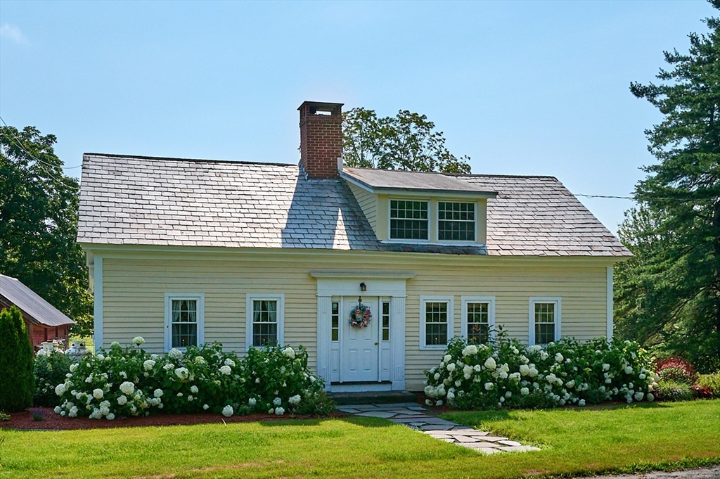 971 Bernardston Road Greenfield, MA 01301 - Photo 3 of 42 Gallery Image 3