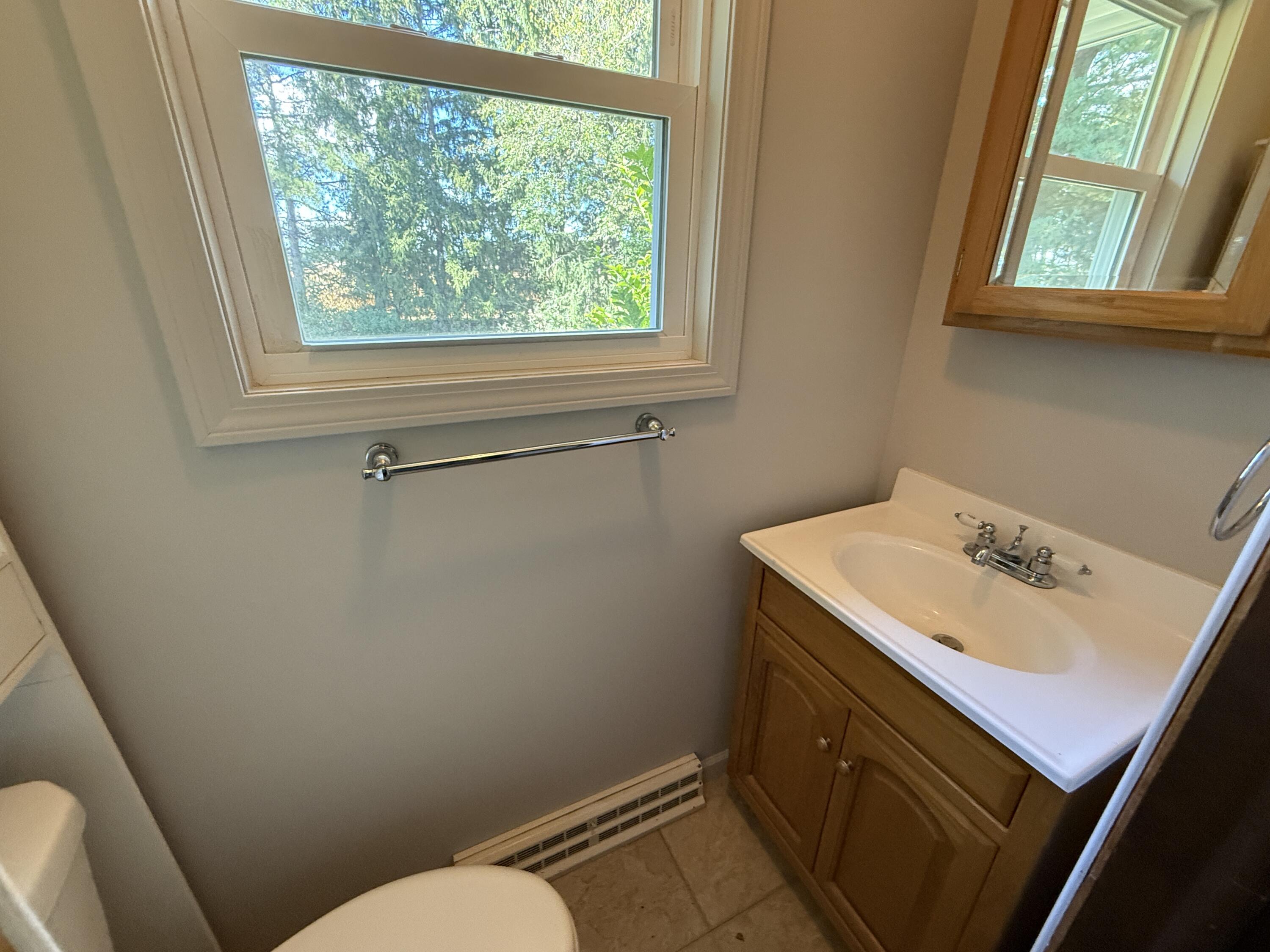 19284 Bishop Road New Lothrop, MI 48460 - Photo 9 of 20 half bath