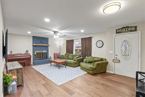 $320,000 | 441 Jamison Drive, Bonner Springs, KS 66012