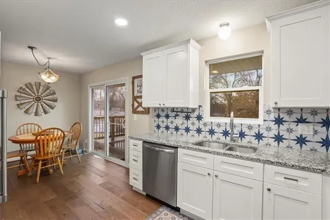 $320,000 | 441 Jamison Drive, Bonner Springs, KS 66012